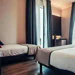Benaco Отель Дезенцано-дель-Гарда