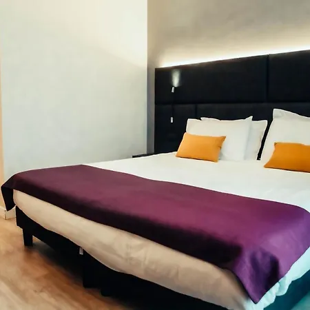 Benaco 3* Desenzano del Garda