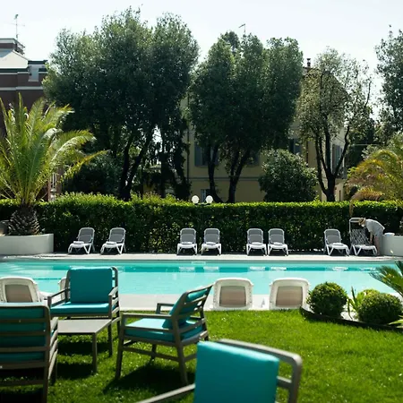 Benaco 3* Desenzano del Garda