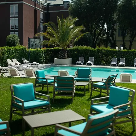 Benaco Hotel 3*