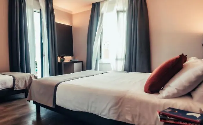 Benaco Hotel 3*